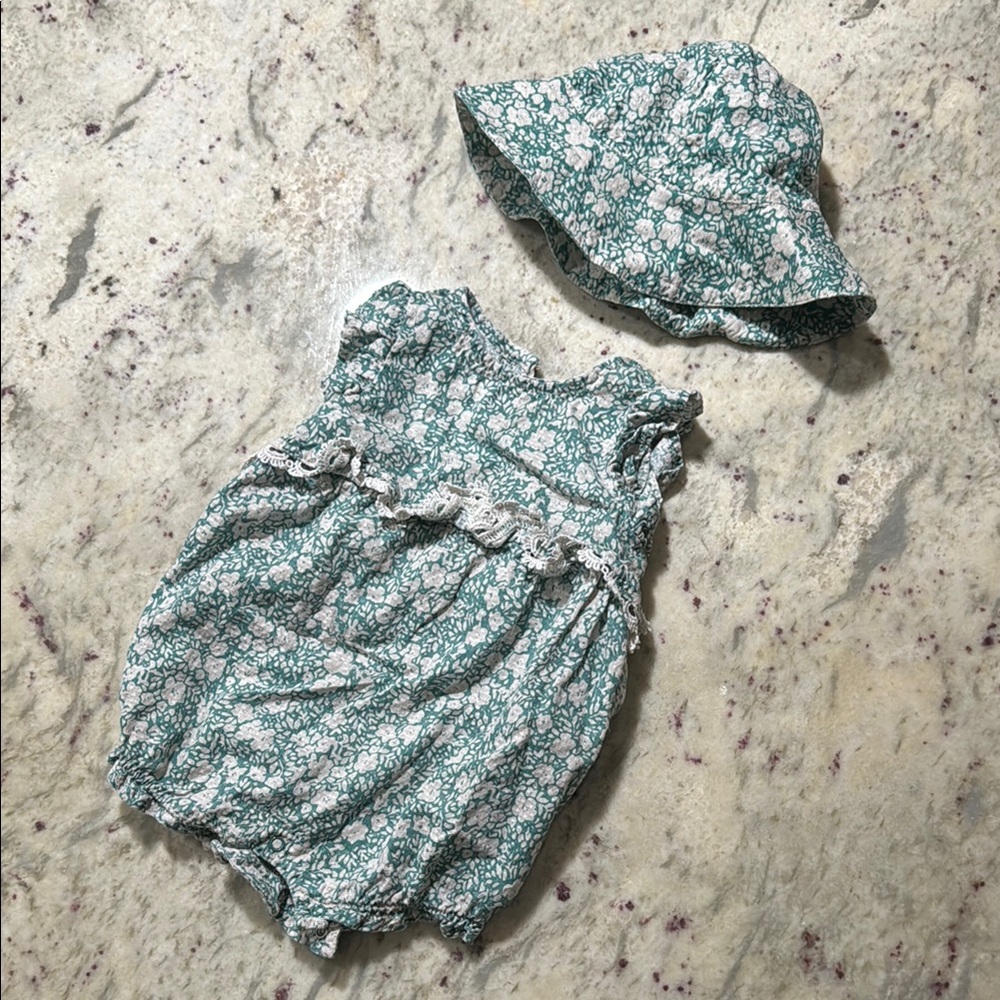 Jessica Simpson Green and Cream Ruffled Bodysuit
